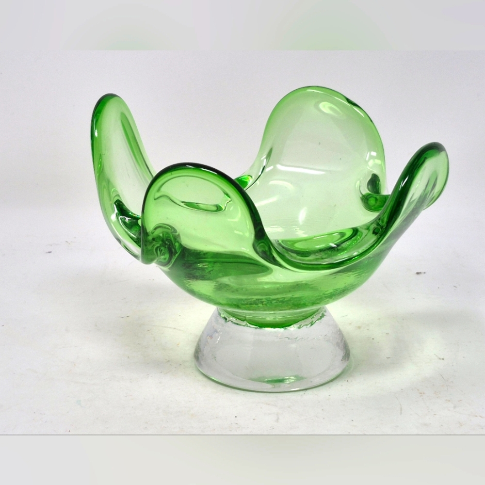 Green Art Glass Dish With Clear Glass Base